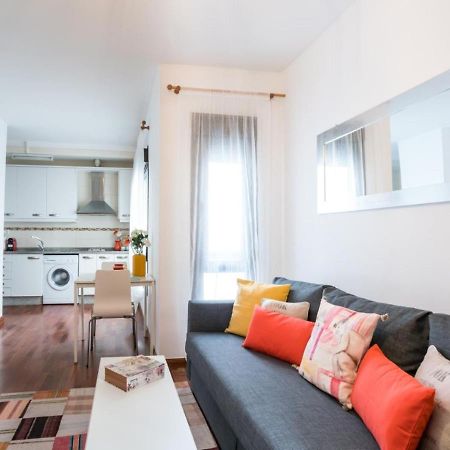 Holi-Rent Santa Marina Apartment Sevilla Bagian luar foto