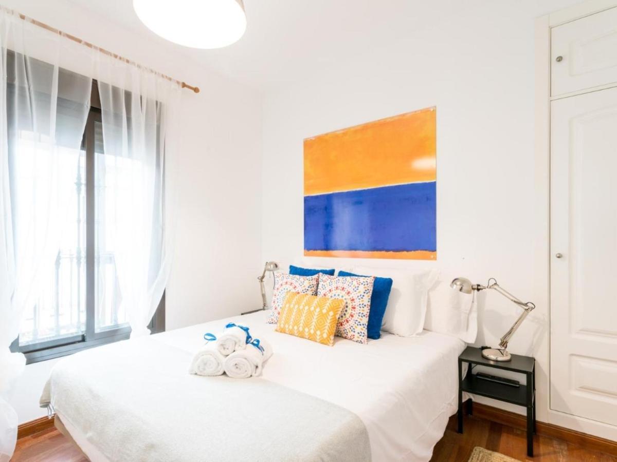 Holi-Rent Santa Marina Apartment Sevilla Bagian luar foto