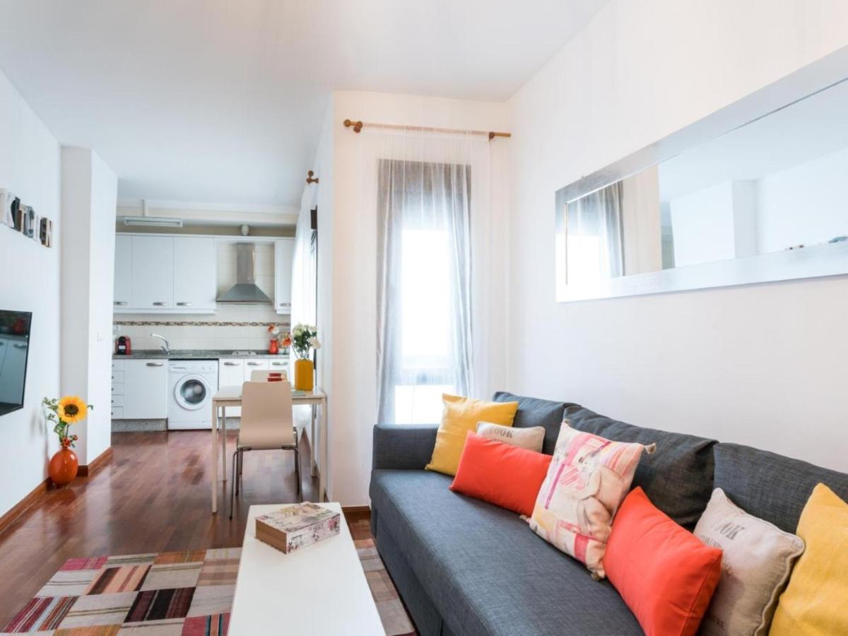 Holi-Rent Santa Marina Apartment Sevilla Bagian luar foto